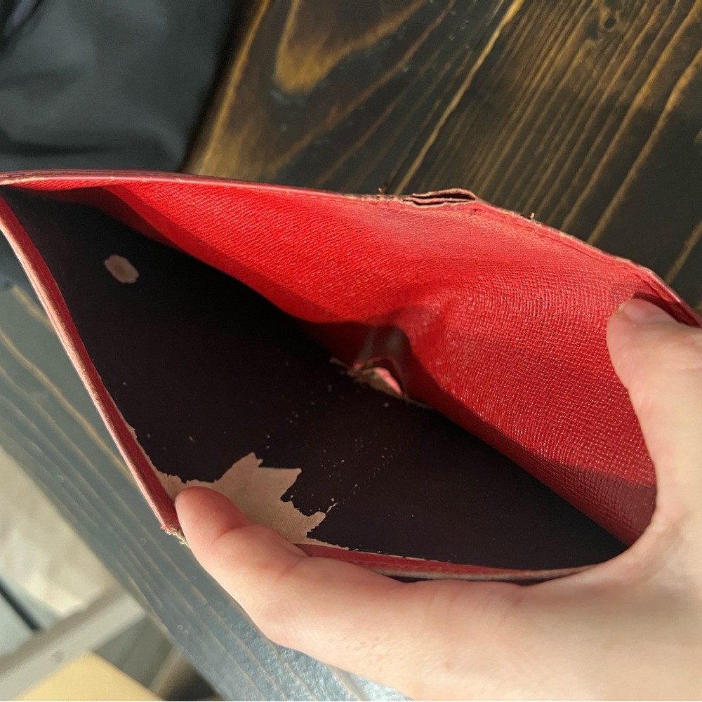 Red Epi Wallet LV red epi bifold wallet Louis Vuitton - Picture 8 of 8